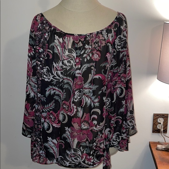 AGB Woman floral blouse - Picture 1 of 5